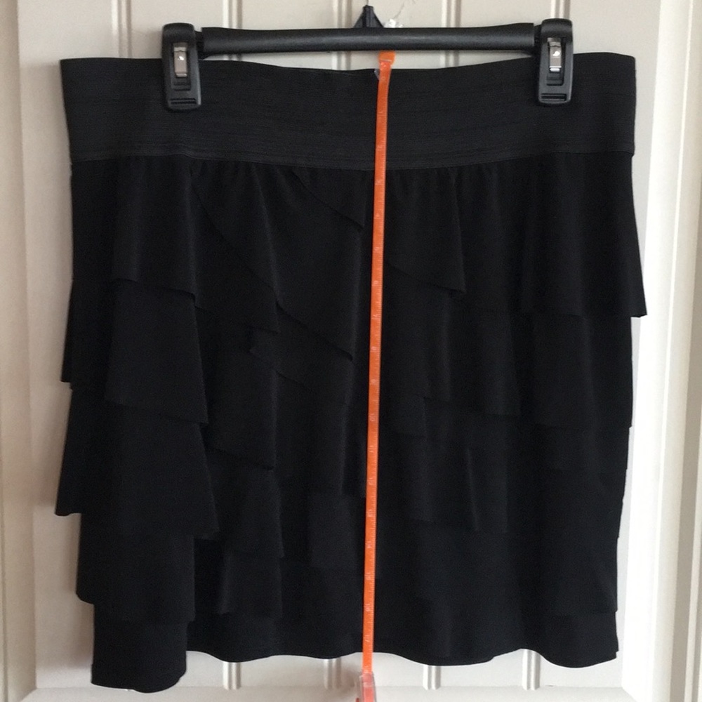 Fun Ruffled skirt - Picture 2 of 4